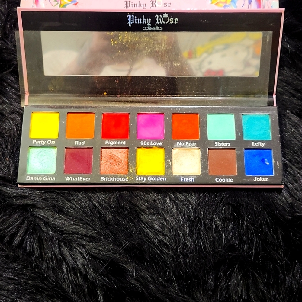 Palette - Picture 2 of 2